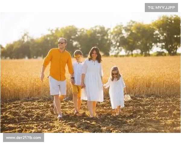 与家人共度美好时光见证幸福时刻的温馨记忆与情感传承